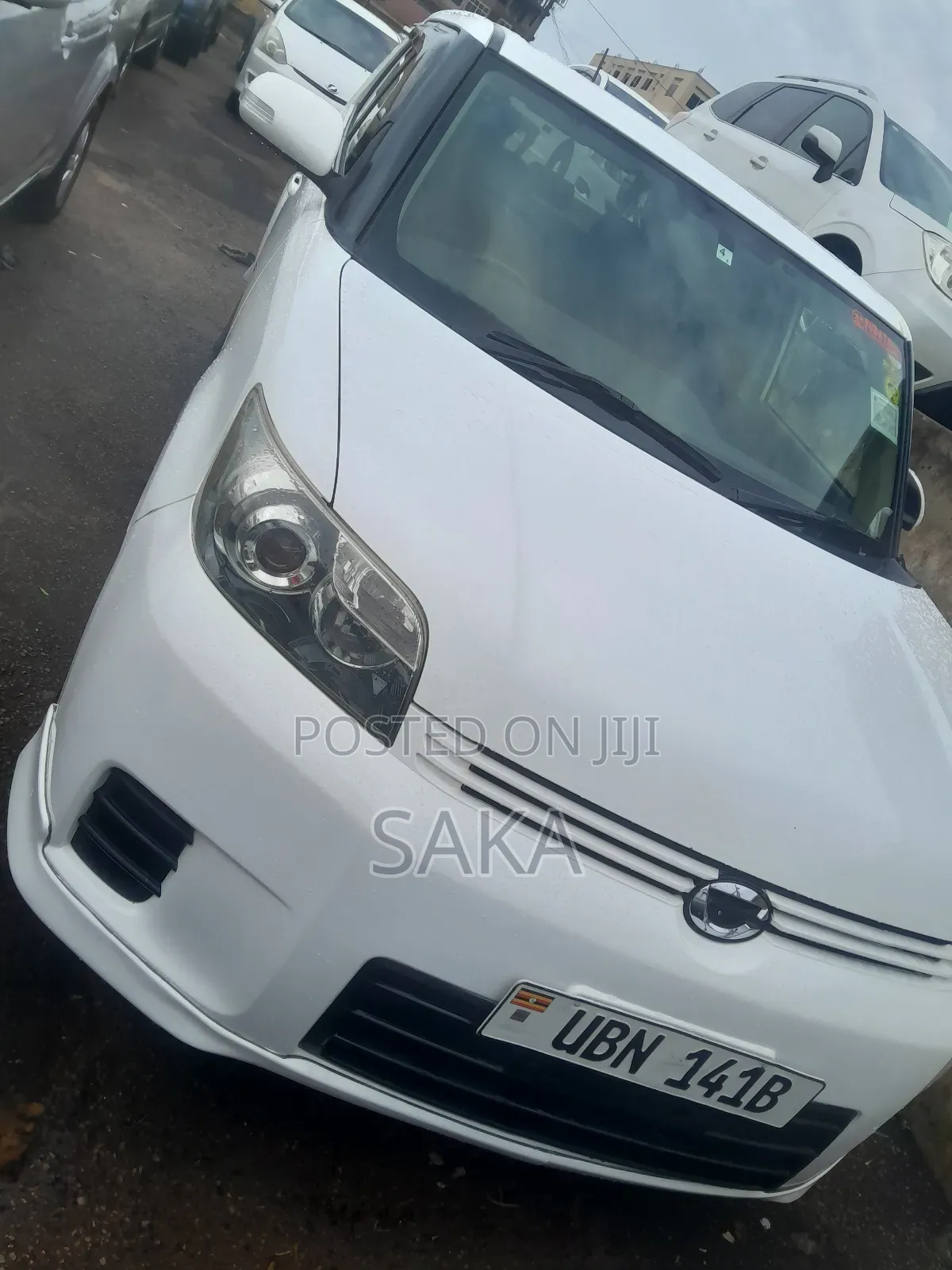 Toyota Corolla Rumion 2009 White