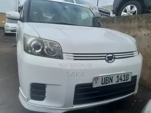 Toyota Corolla Rumion 2009 White