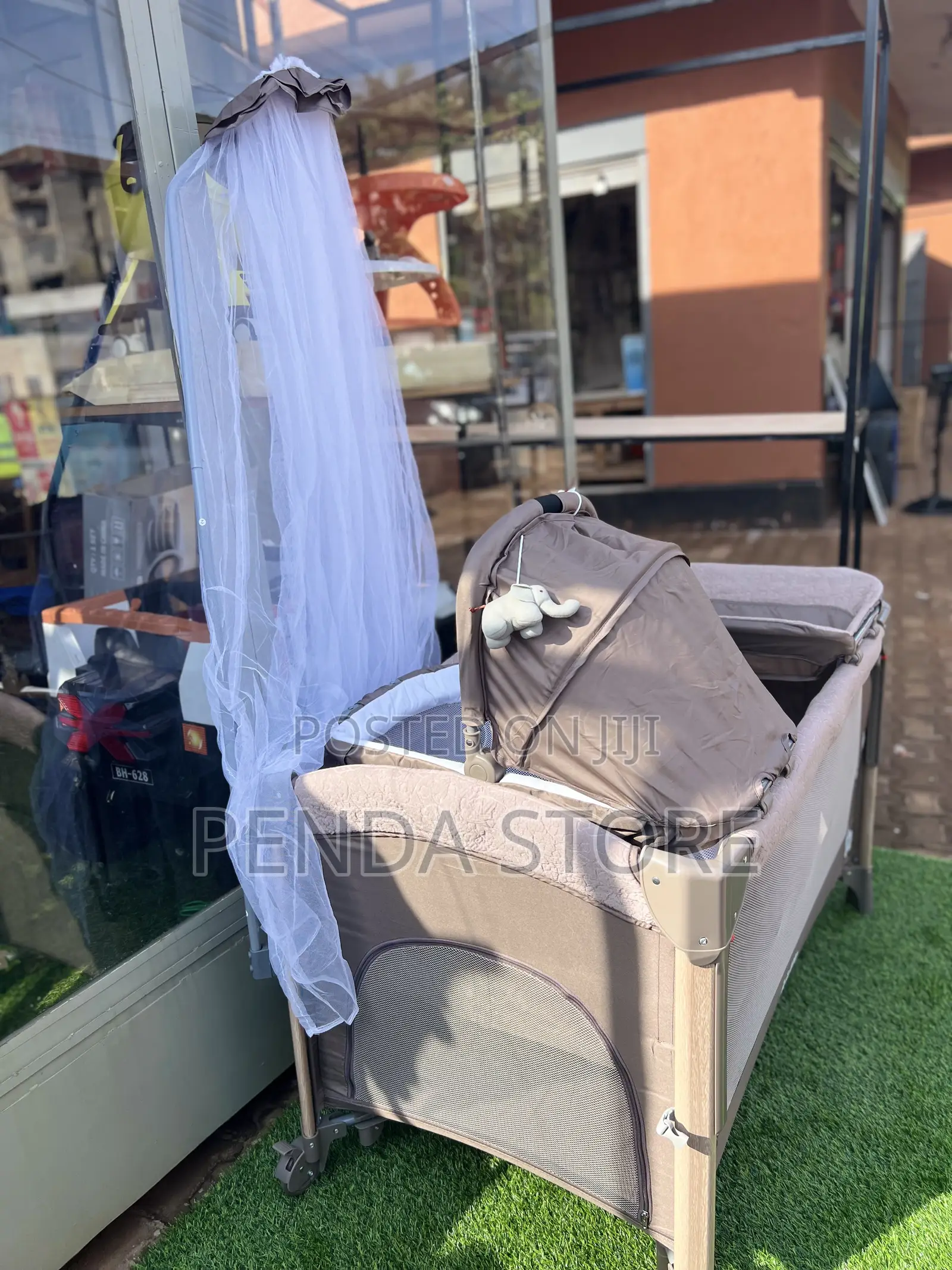 Baby Bed With Net – Compact Newborn Lounger With Netting