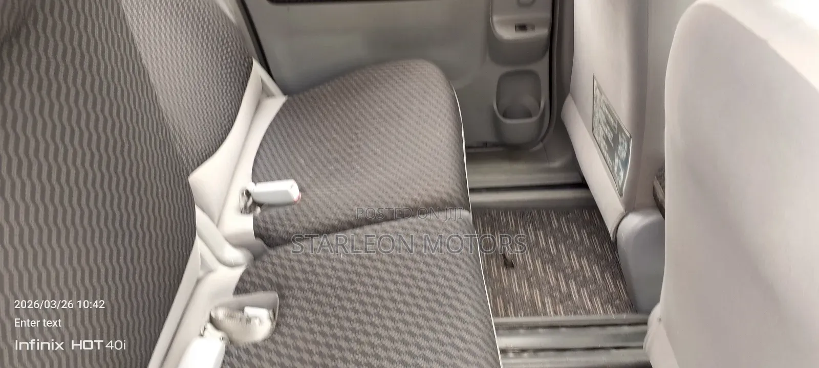 Toyota Sienta 1.5 AWD 2012 Gray