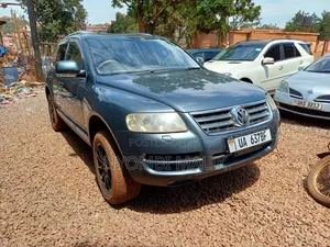 Volkswagen Touareg 2008 Gray