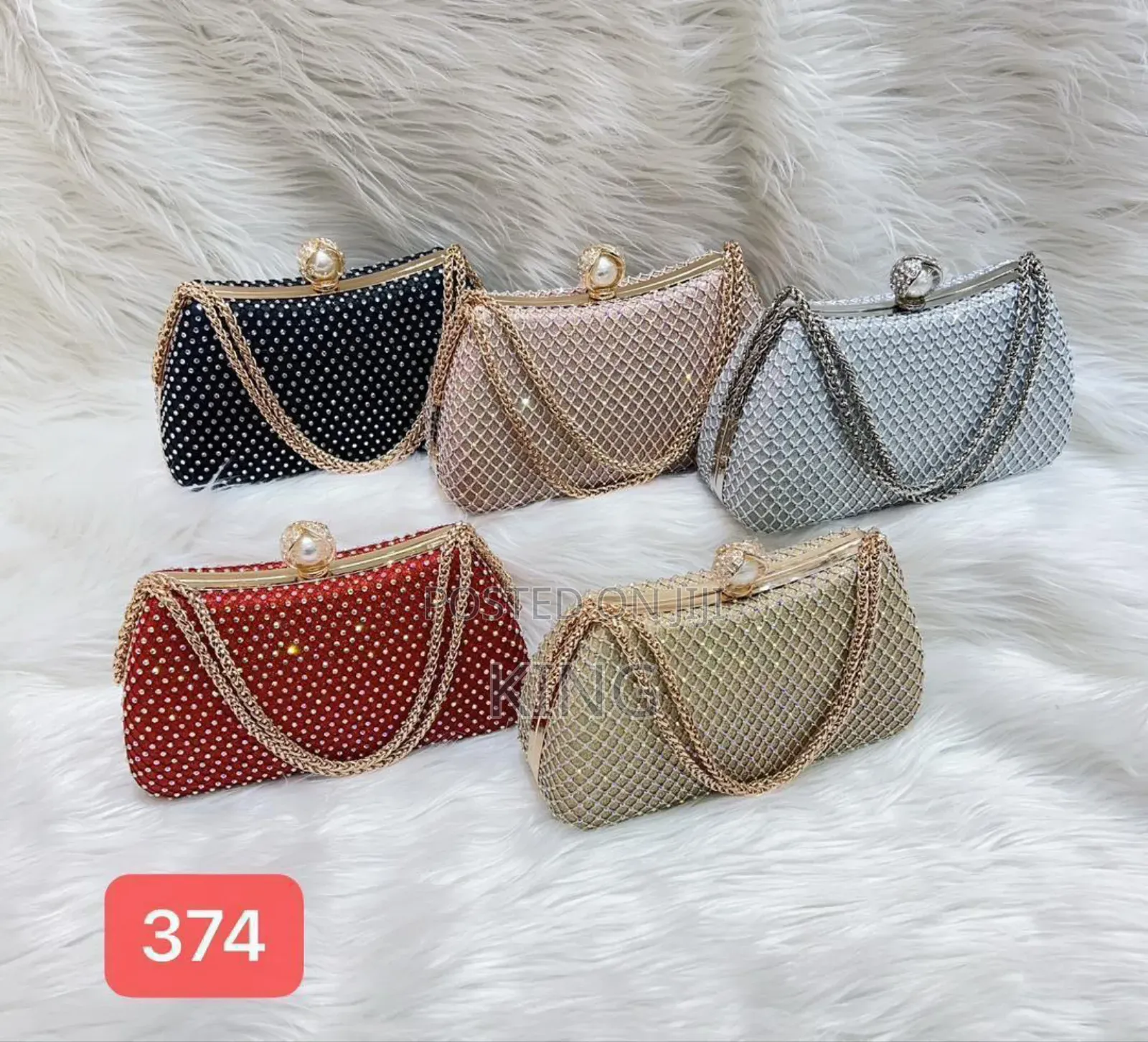 Fashionable Clutch Vibes
