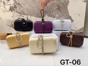 Fashionable Clutch Vibes