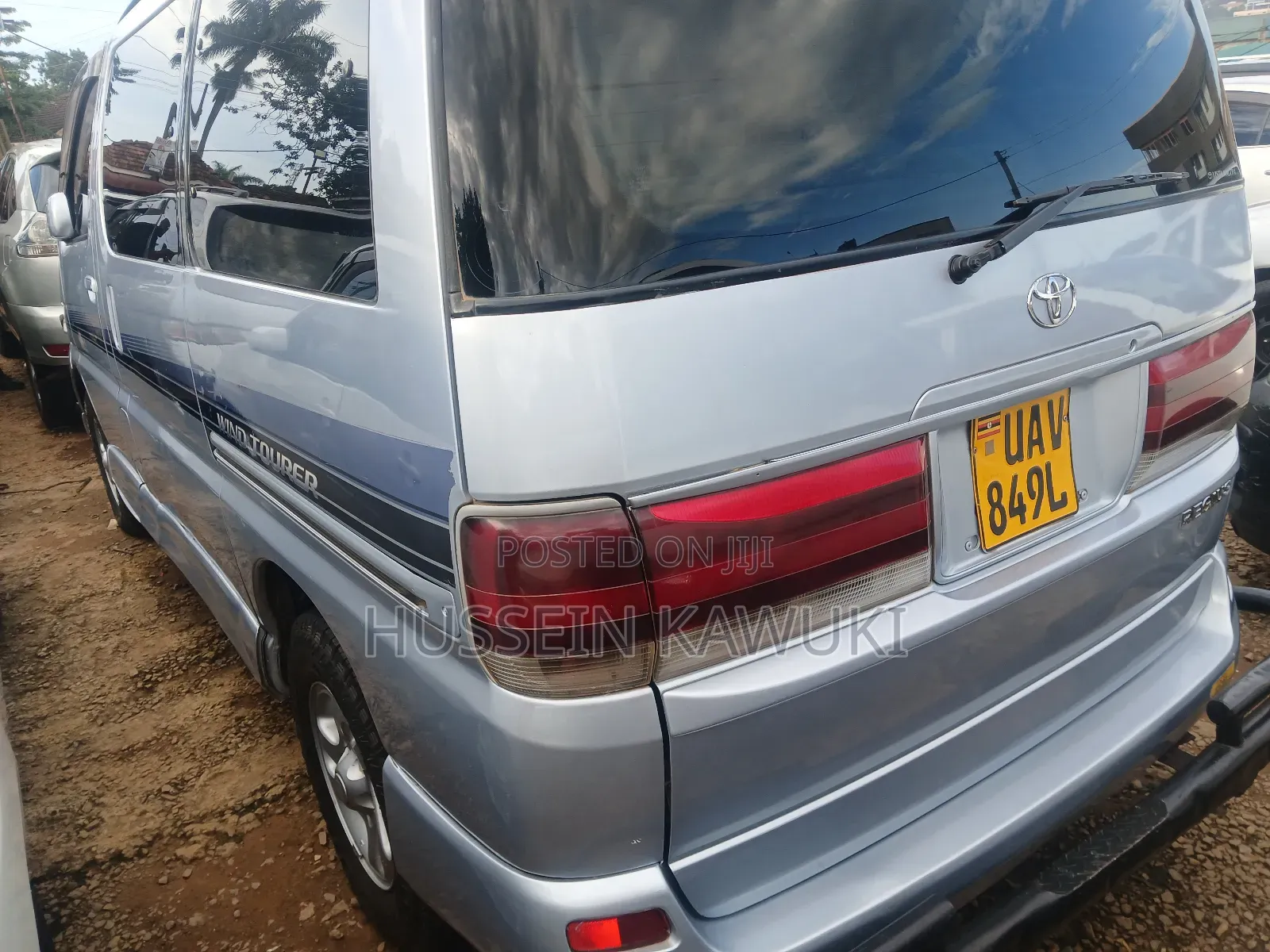 Toyota Regius 2004 Silver