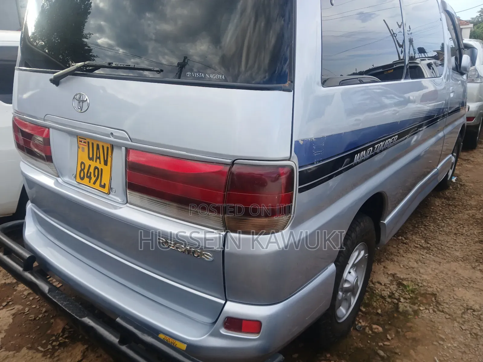 Toyota Regius 2004 Silver