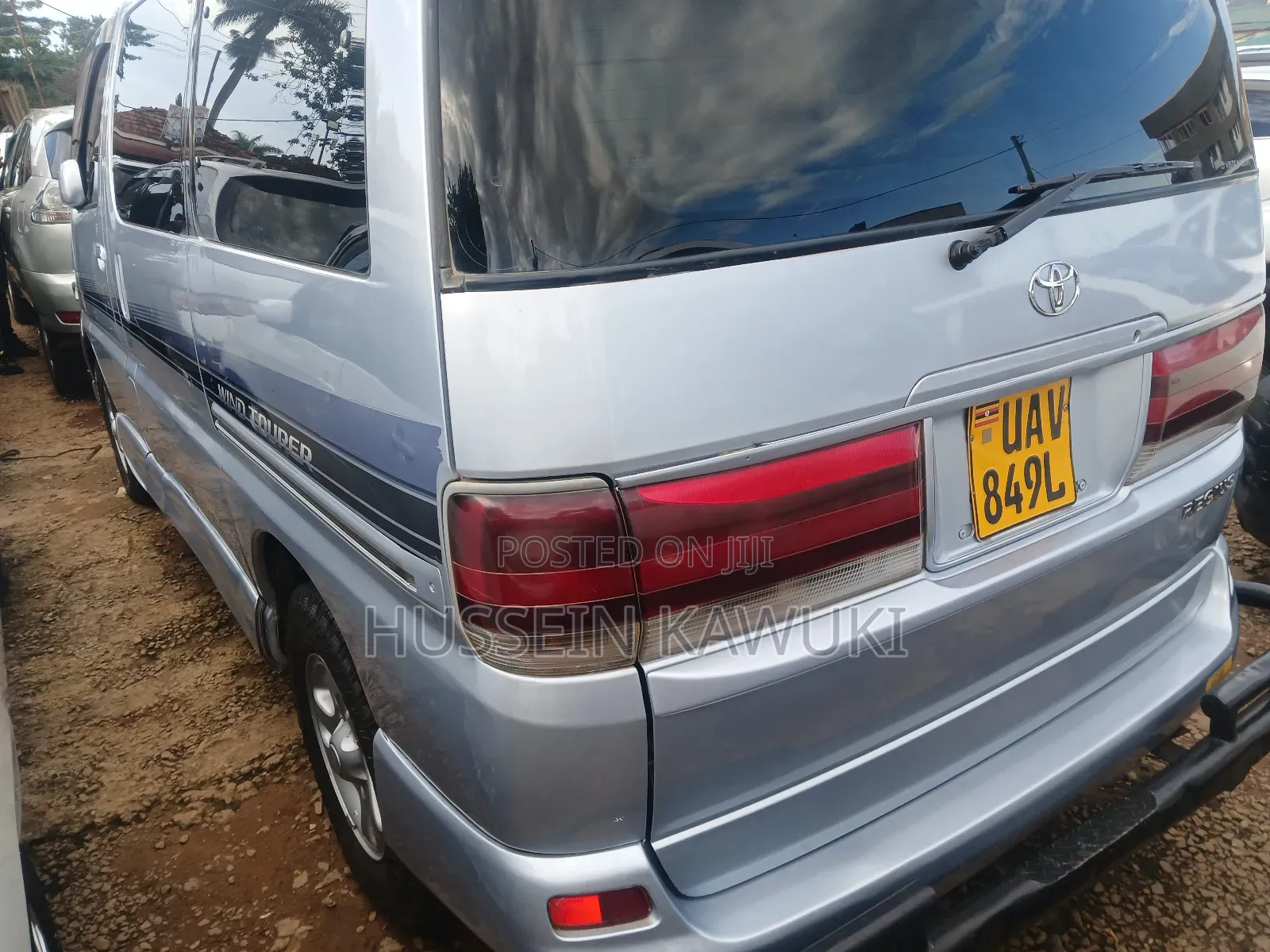 Toyota Regius 2004 Silver