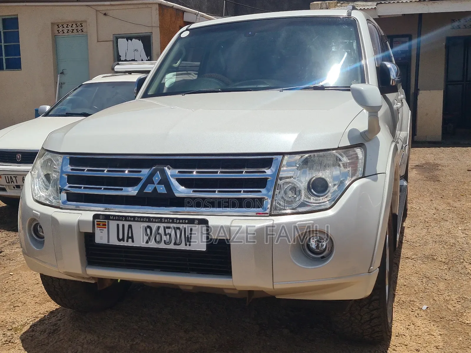 Mitsubishi Pajero 2011