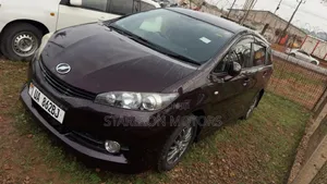 Toyota Wish 2012 Maroon
