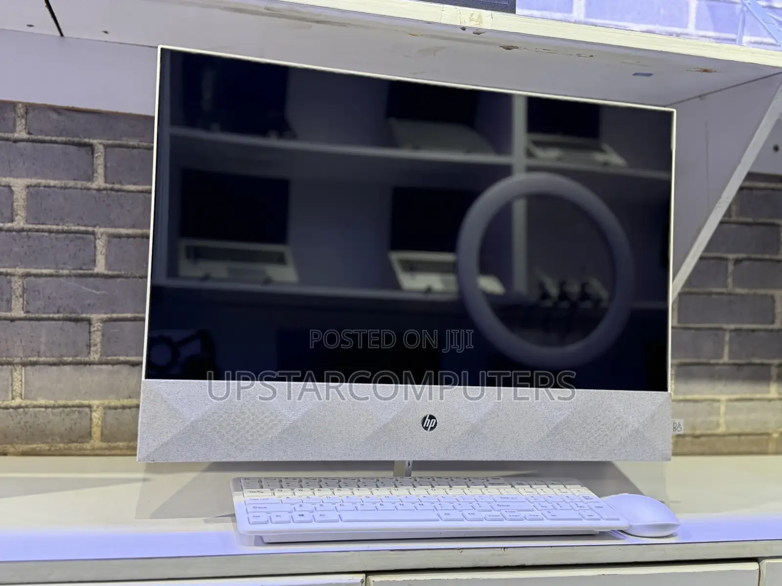 Desktop Computer HP 200 G4 22 All-in-One 8GB AMD Ryzen 5 SSD 512GB