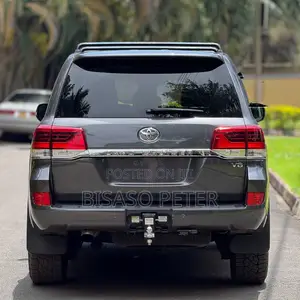 Toyota Land Cruiser 3.3 Diesel 4WD 2021 Gray