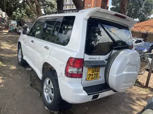 Mitsubishi Pajero IO 2000 White