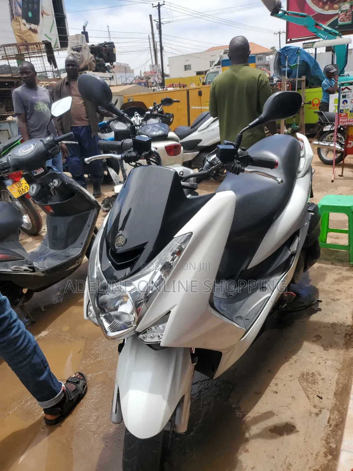 Yamaha Majesty 2021 White