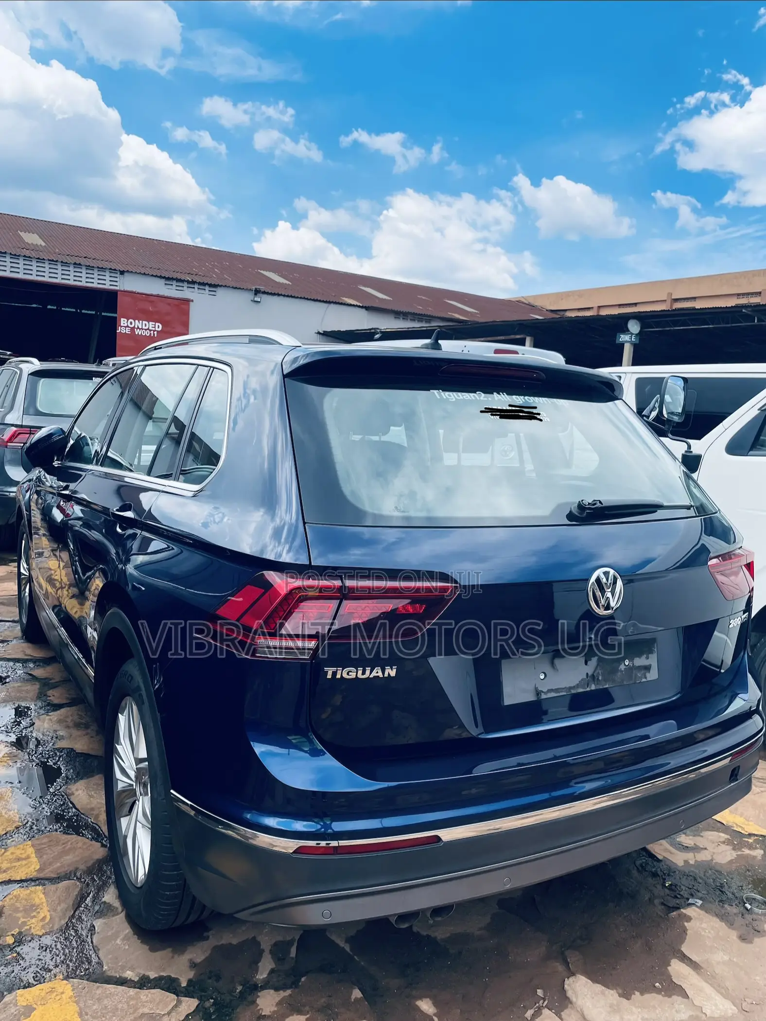 Volkswagen Tiguan 2018 Blue