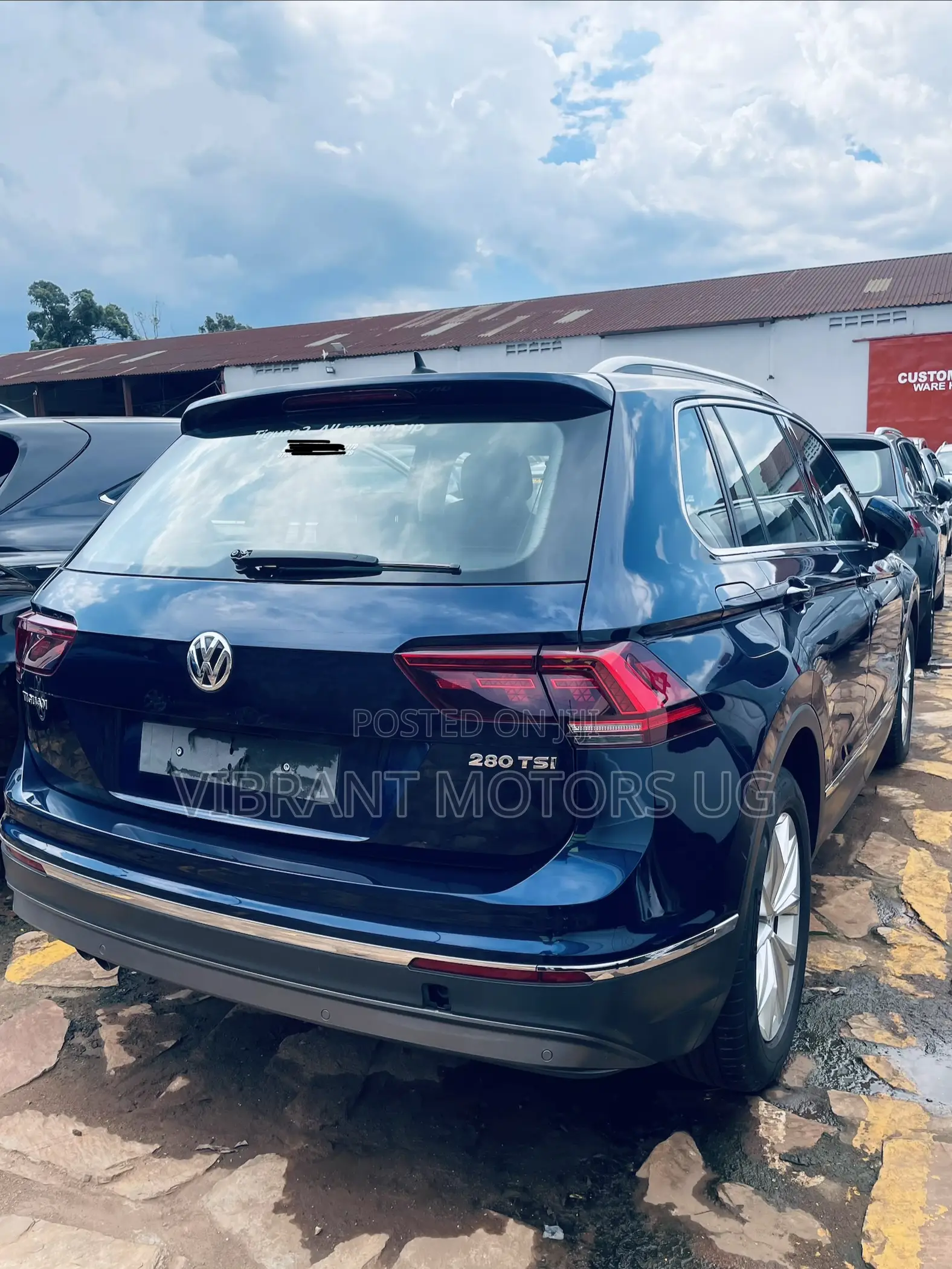 Volkswagen Tiguan 2018 Blue