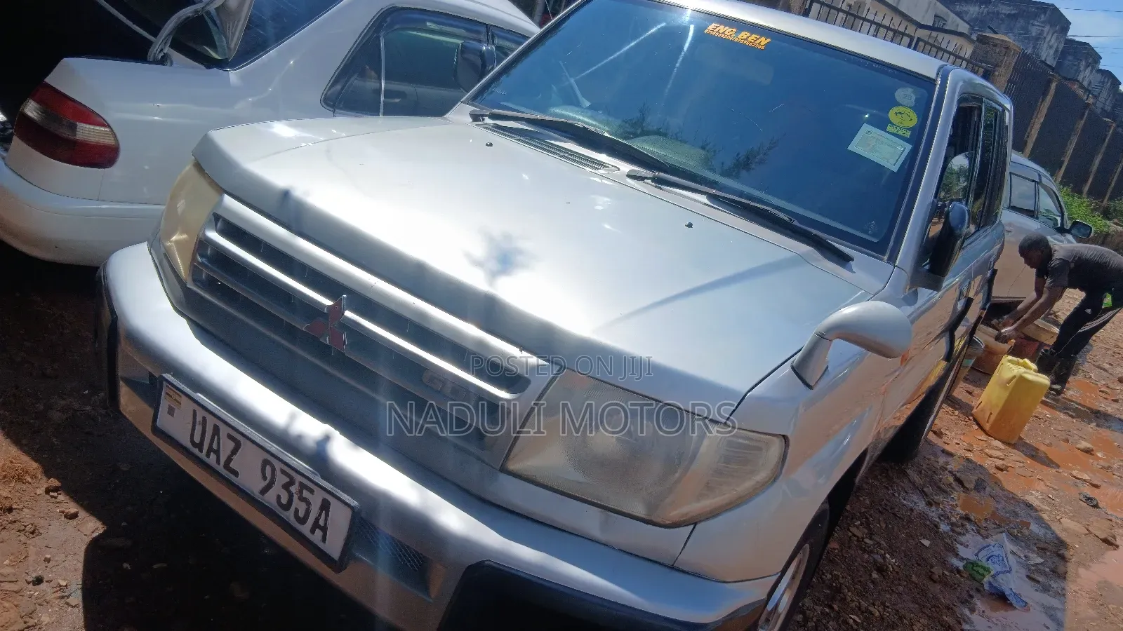 Mitsubishi Pajero IO 2000 Silver