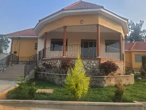 6bdrm House in Nkokonjeru Mbarara for sale