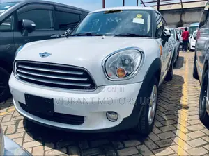 Mini Cooper 2012 White