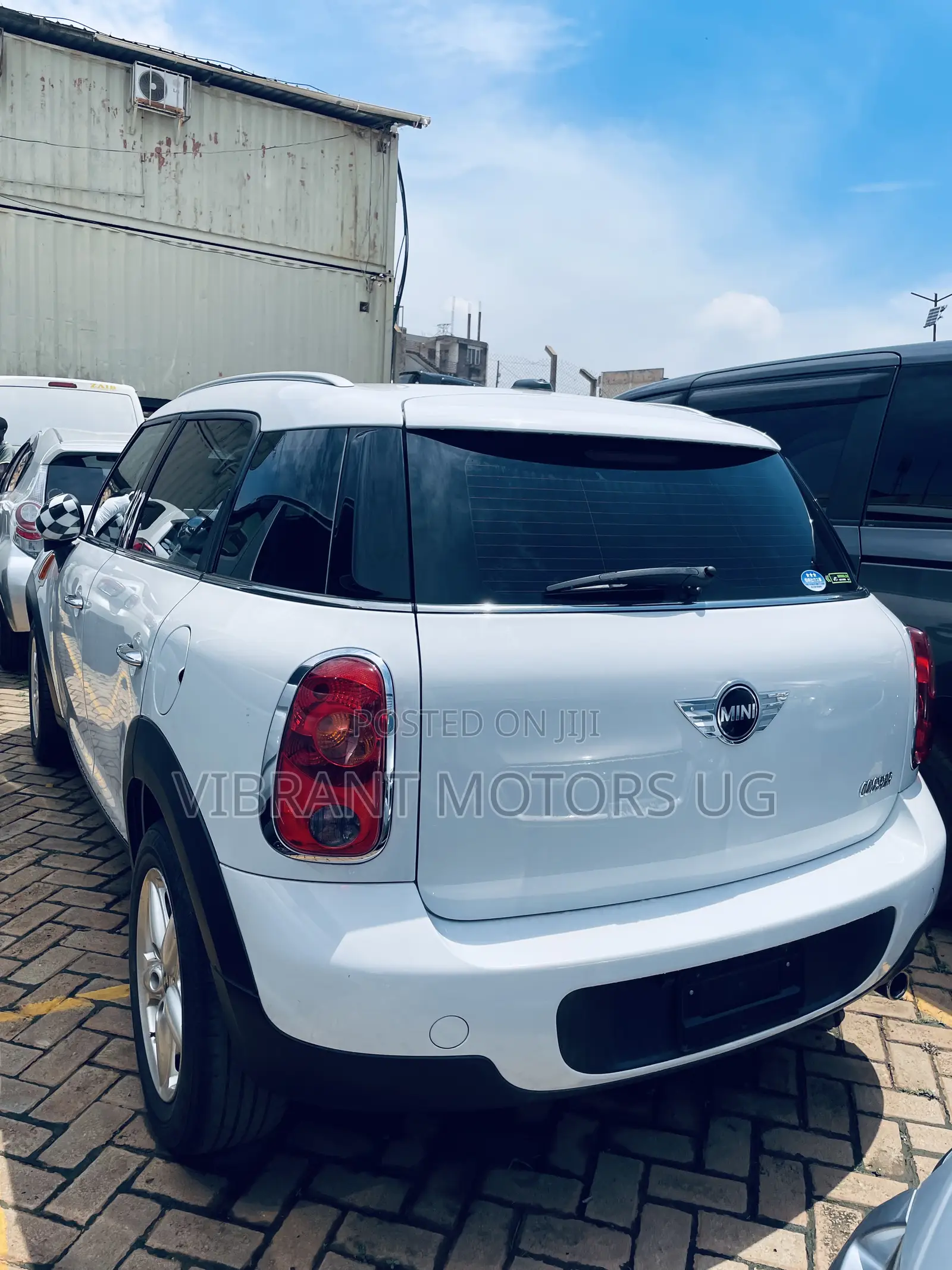 Mini Cooper 2012 White