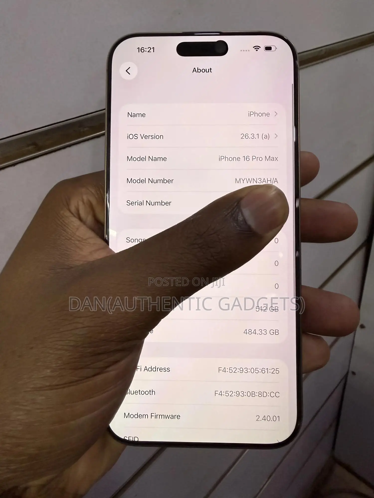 New Apple iPhone 16 Pro Max 512 GB Gold