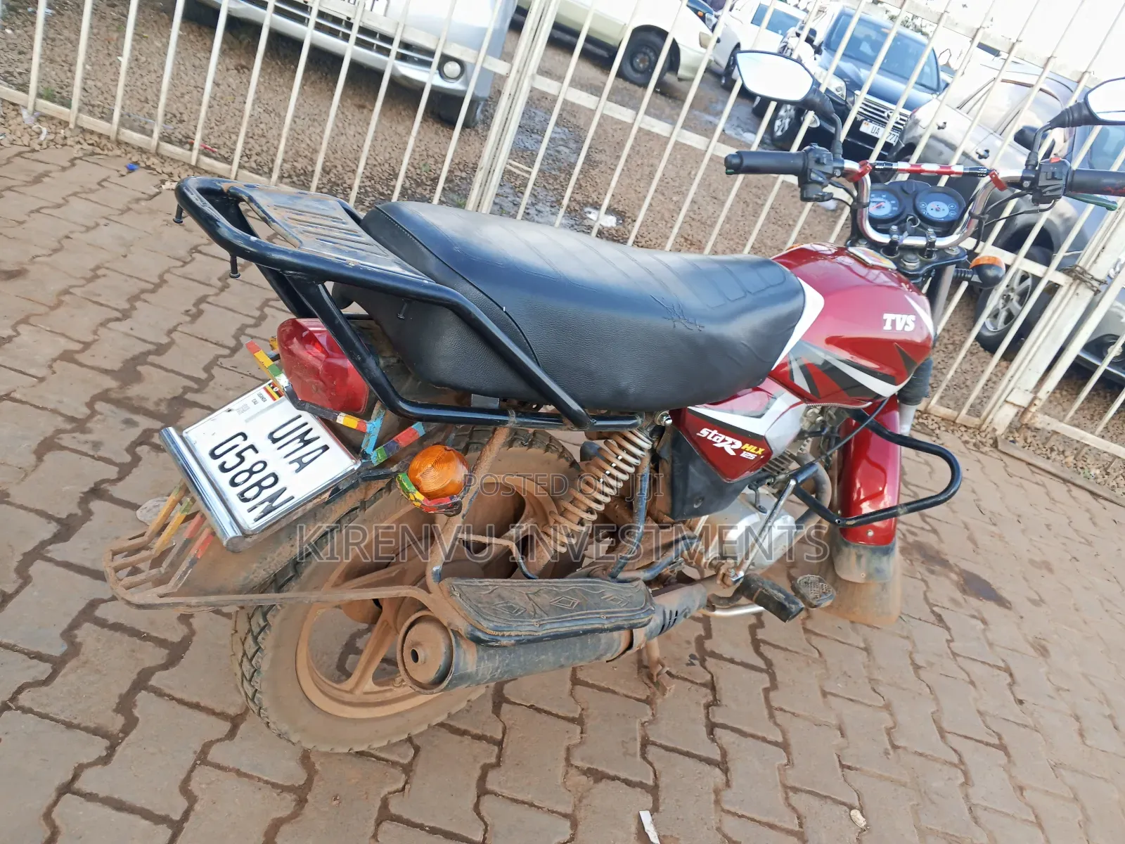 TVS HLX 125 2025 Red