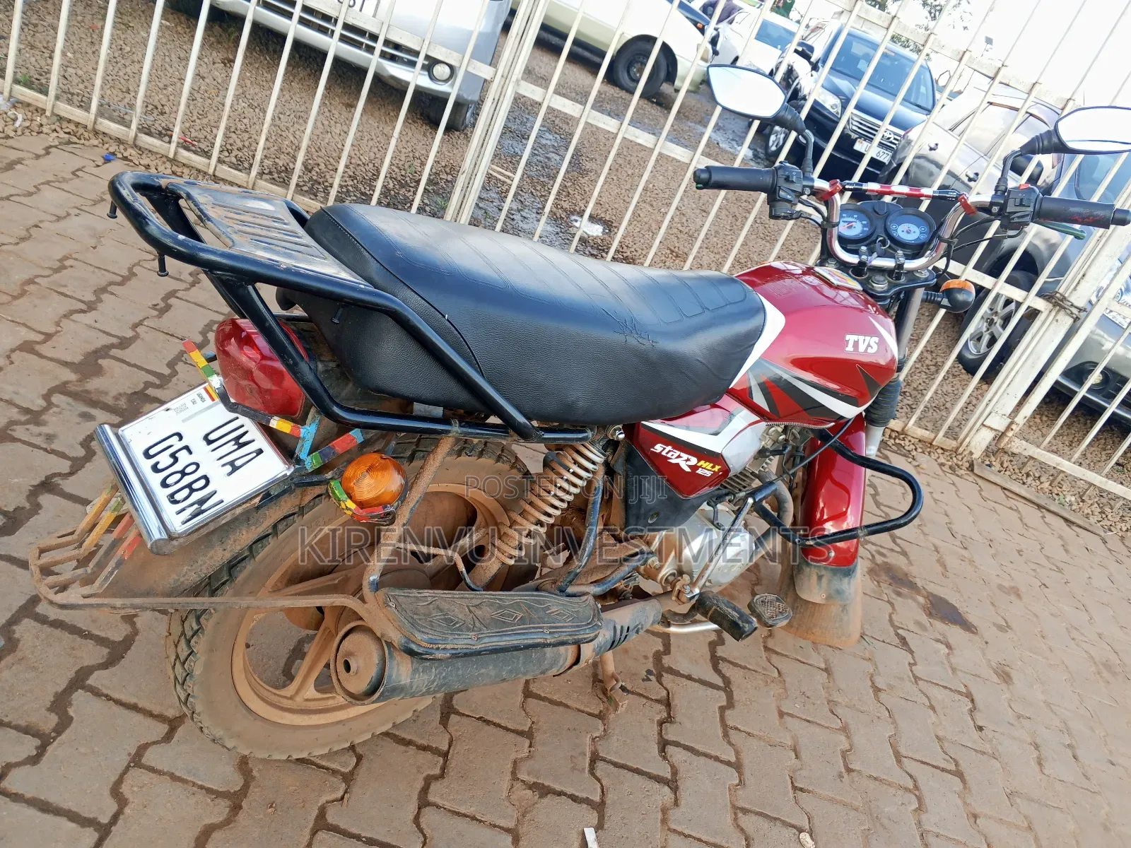 TVS HLX 125 2025 Red