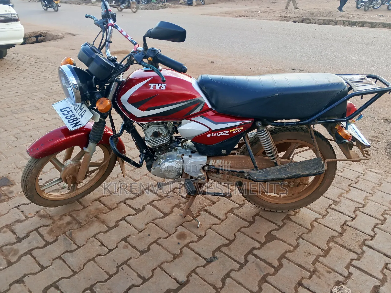 TVS HLX 125 2025 Red