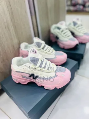 New Balance 1000 Light Mauve or Real Pink
