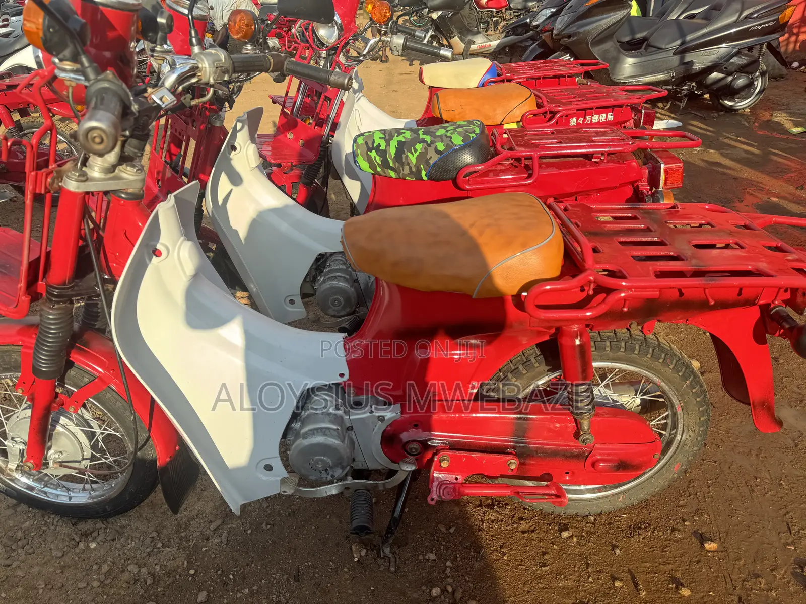 Honda 2000 Red