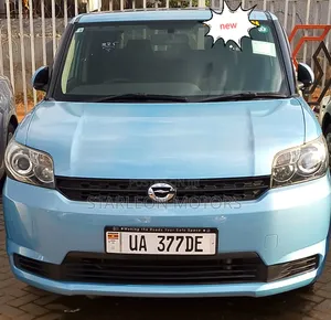 Toyota Corolla Rumion Hatchback 1.8 AWD 2010 Blue