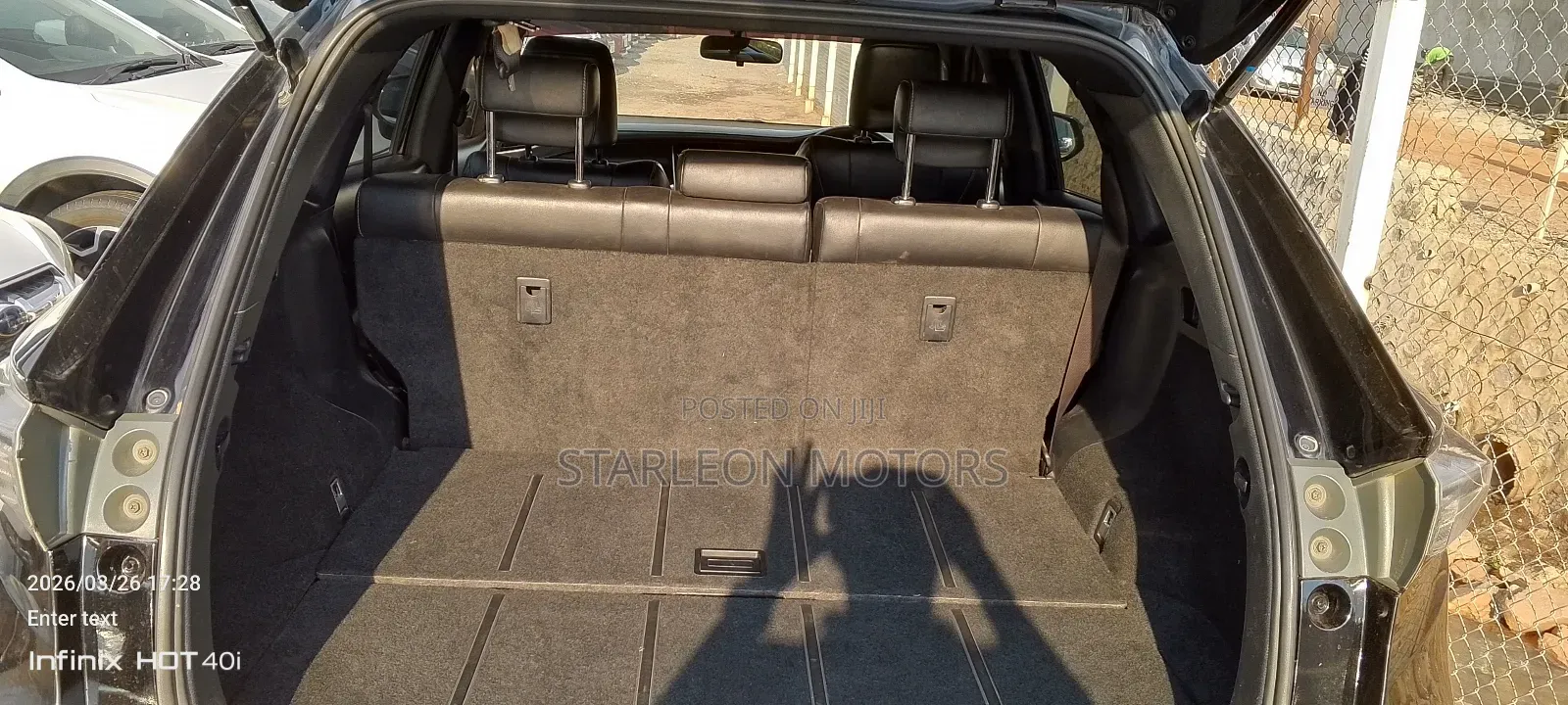 Toyota Harrier 2.0 2014 Black