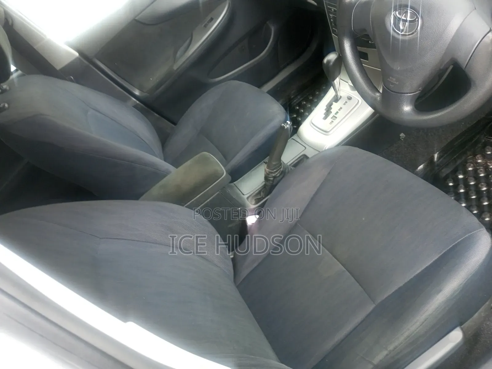 Toyota Corolla Fielder 2010 Silver