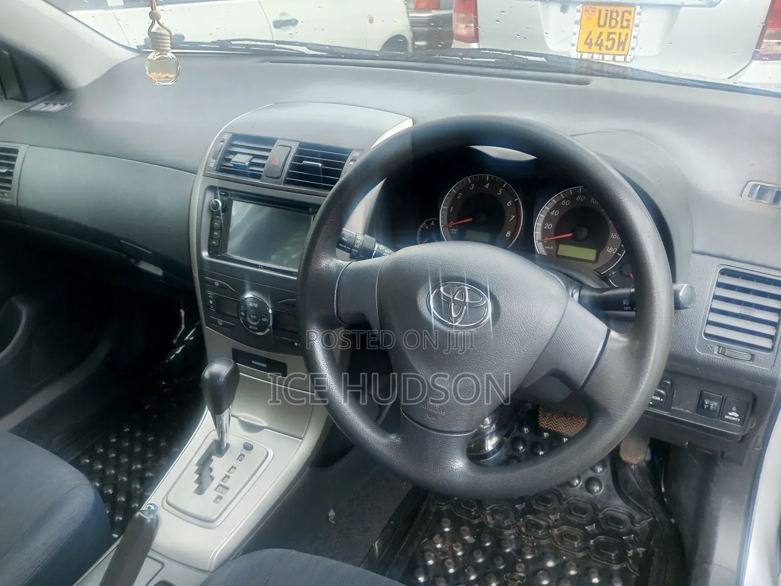 Toyota Corolla Fielder 2010 Silver