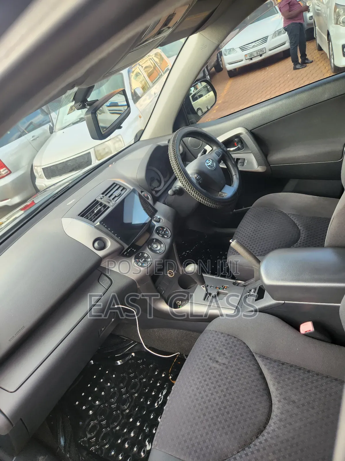 Toyota Vanguard 2012 Black