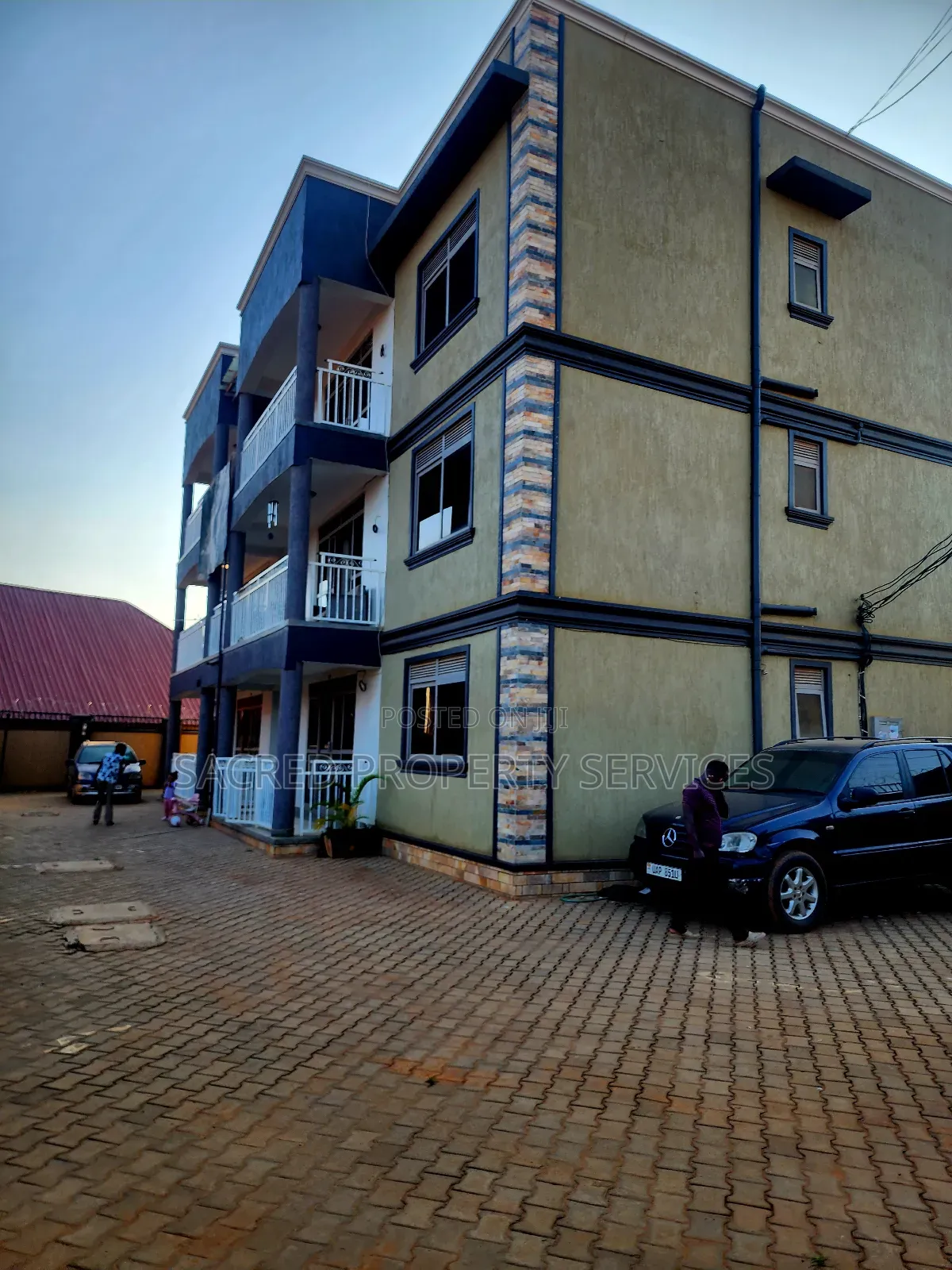 2bdrm Apartment in Kira Town for rent