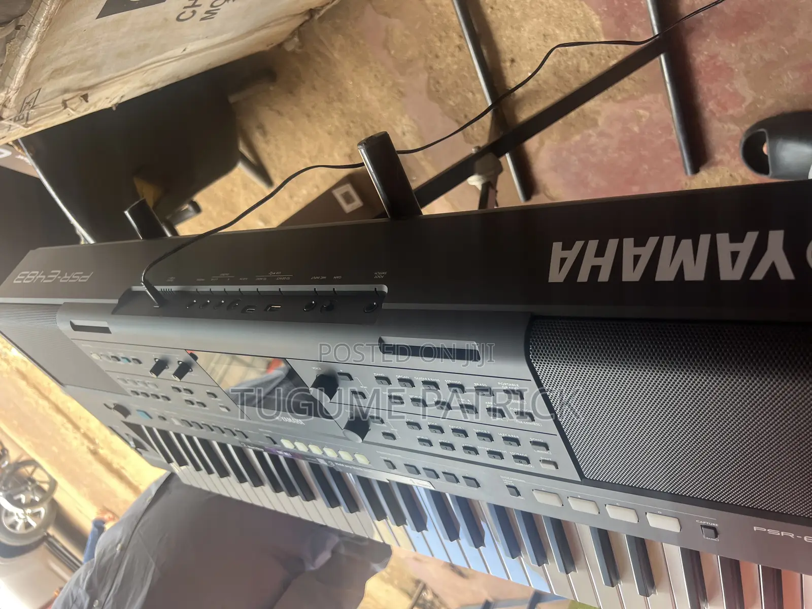 Yamaha Keyboard 483