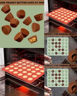 1 Piece of Silicone Peanut Butter Cup Mold