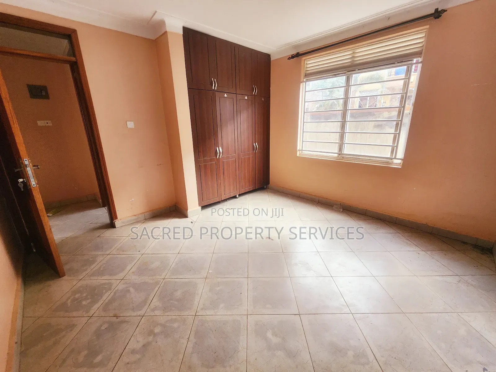 1bdrm Apartment in Kira Town for rent