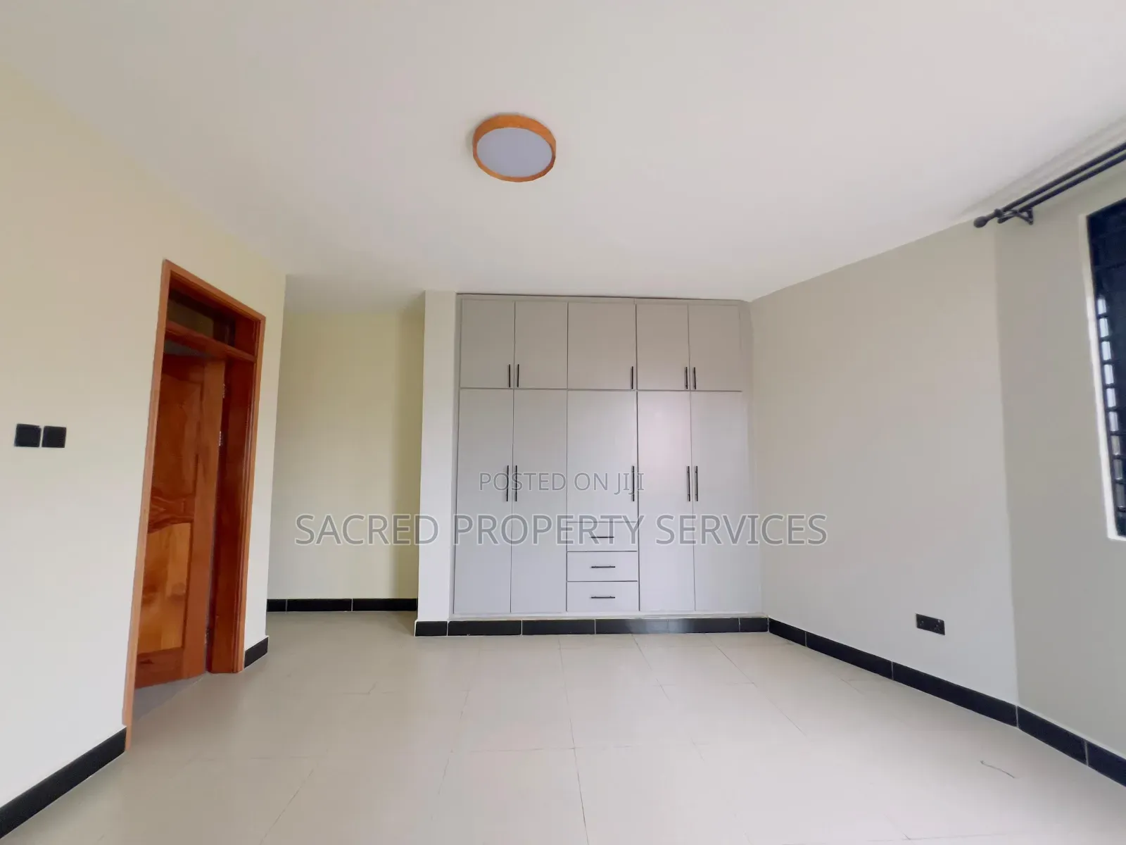 3bdrm Apartment in Kyaliwajara, Kira for rent