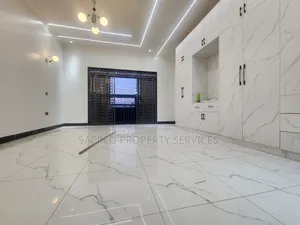 4bdrm Bungalow in Kira Mulawa Town for sale
