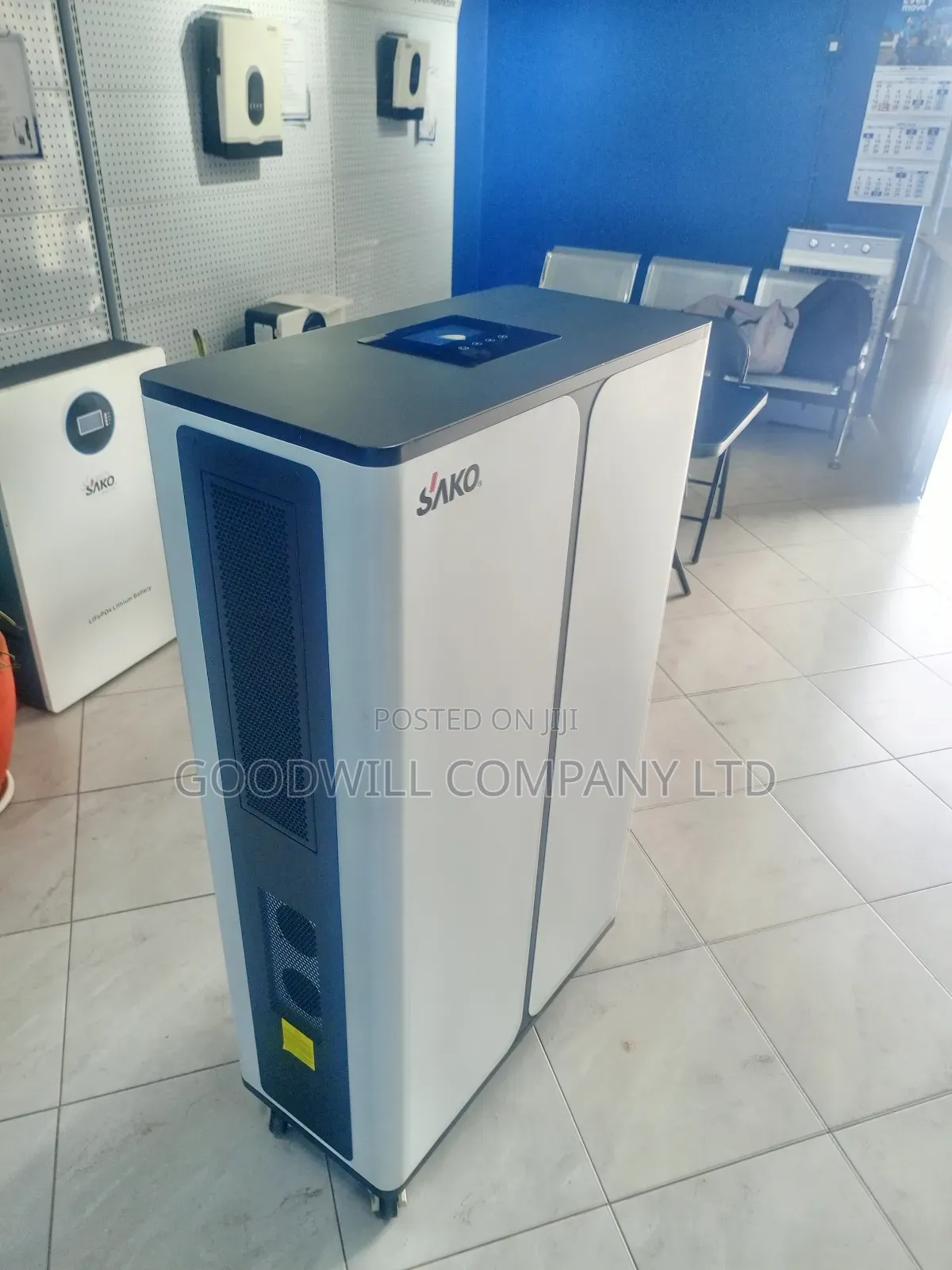 All in One 15kwh Lithium Battery 11kva Hybrid Inverter Power Station