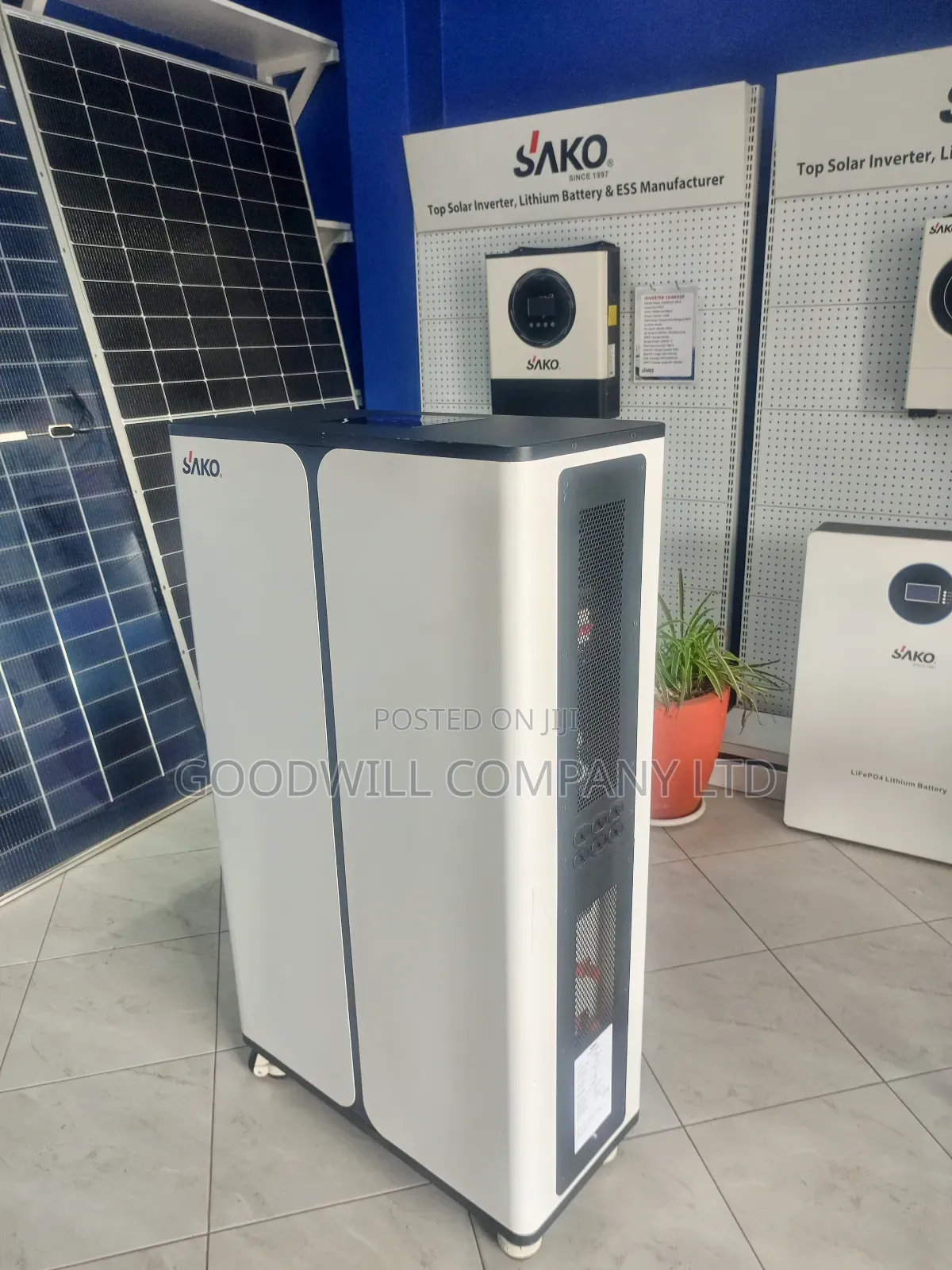All in One 15kwh Lithium Battery 11kva Hybrid Inverter Power Station