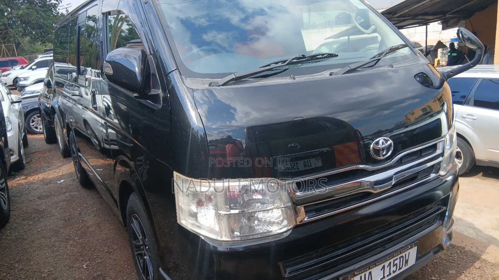 Toyota HiAce 2012 Black