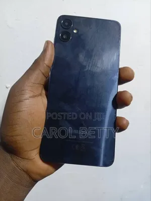 Samsung Galaxy A05 64 GB Black