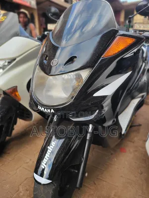 Yamaha Majesty 2016 Black