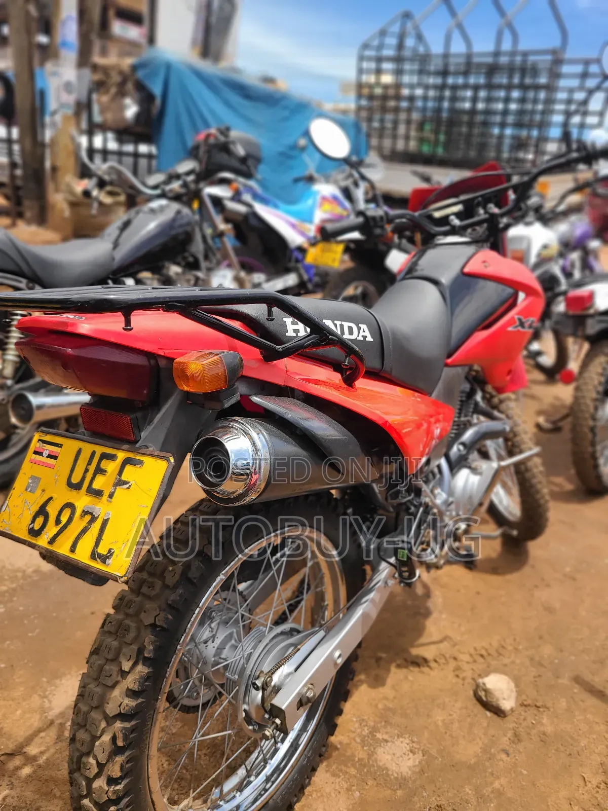 Honda XL 125 2015 Red