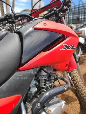 Honda XL 125 2015 Red