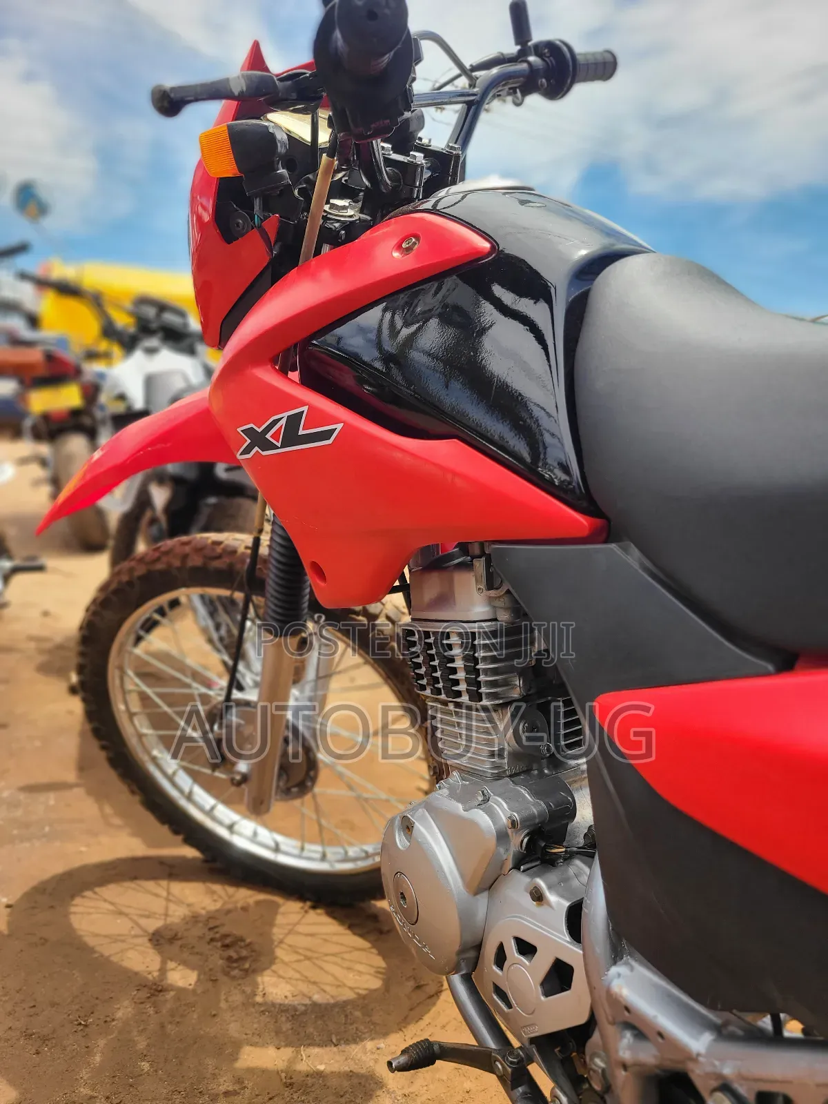 Honda XL 125 2015 Red