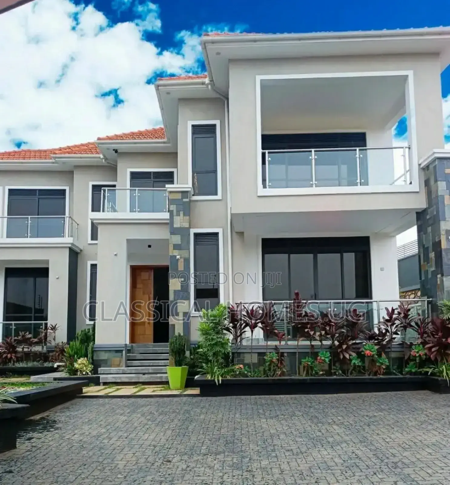 5bdrm Duplex in Akright Bwebajja, Central Division for rent