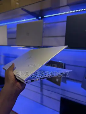 Laptop HP Envy 15-ep0xxx 16GB Intel Core i5 SSD 256GB