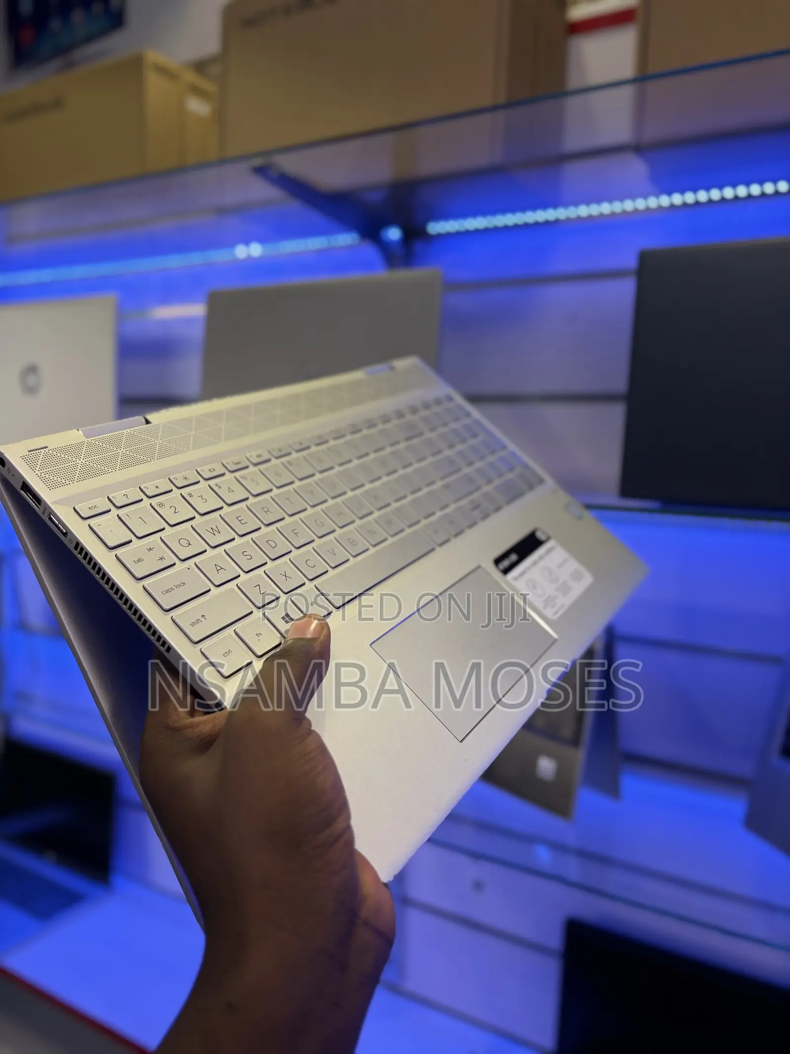 Laptop HP Envy 15-ep0xxx 16GB Intel Core i5 SSD 256GB